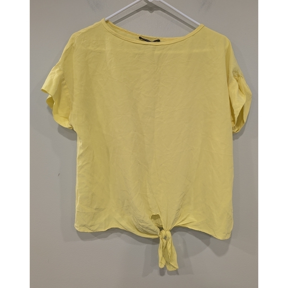 Lafayette 148 Yellow 100% Silk Short Sleeve Teist Front Blouse Size Small